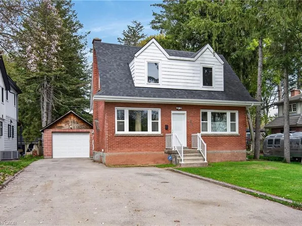 893 Lasalle Park Rd, Burlington, ON L7T 1M6