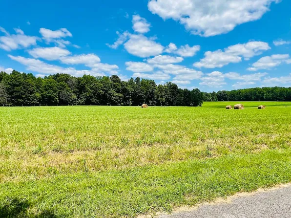 750 Maynard Ln #2, Russell Springs, KY 42642