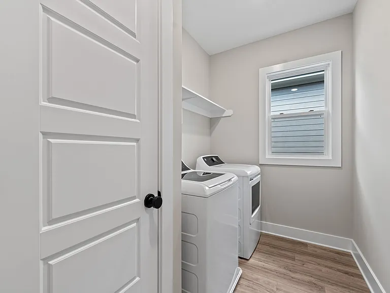 215 Summer Breeze Dr — Photo 33