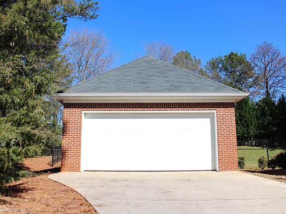 4th image of 234 Brookstone Dr