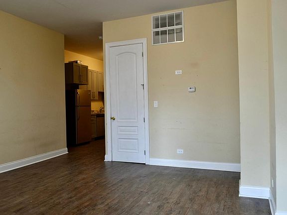 3rd image of 3650 W Diversey Ave #1F