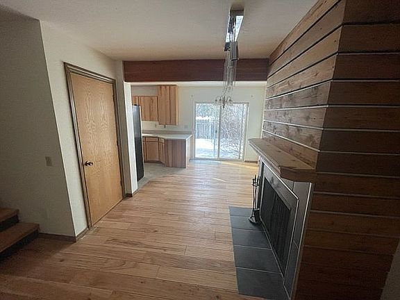 Fireplace/dining/patio door