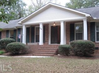 824 Wimbledon Cir, Macon, GA 31210