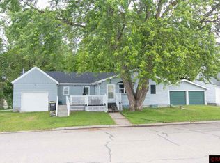 103 Johnson St, Eagle Lake, MN 56024
