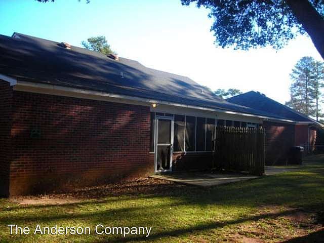 2nd image of 3106 Fernridge Dr APT B