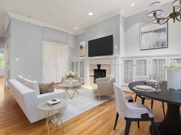 8 Yarmouth St APT 3, Boston, MA 02116