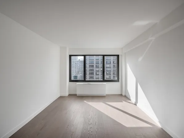 220 East 72nd Street image 8 of 28