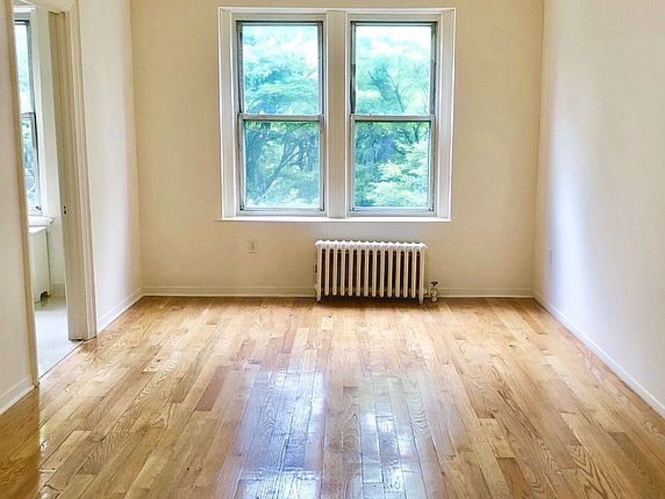 1st image of 36-20 Parsons Blvd #4E