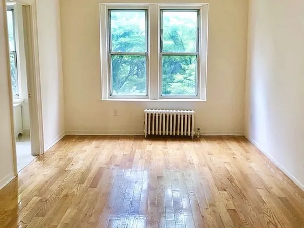 36-20 Parsons Blvd #4E, Flushing, NY 11354