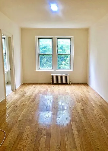 36-20 Parsons Blvd #4E Photo 1