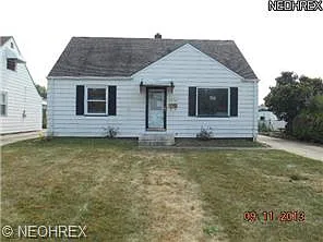 25100 Richards Ave photo 1