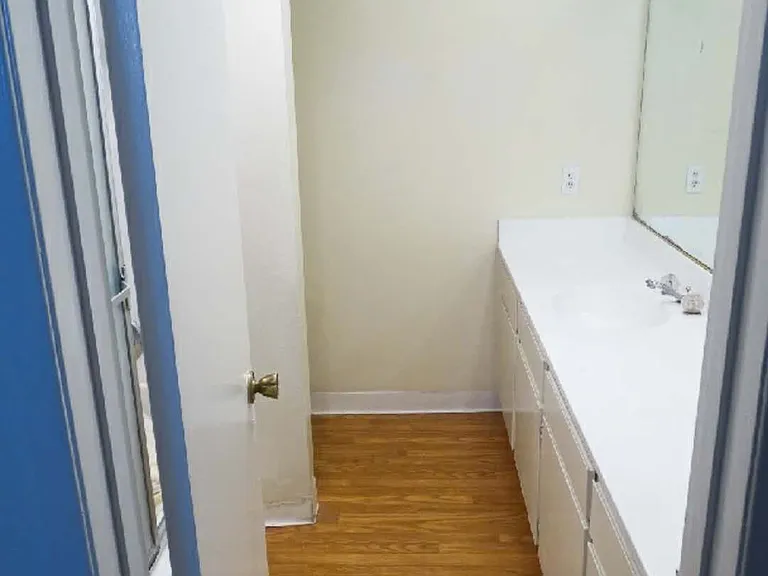 11701 Texas Ave #QQR-GRAND1 — Photo 5