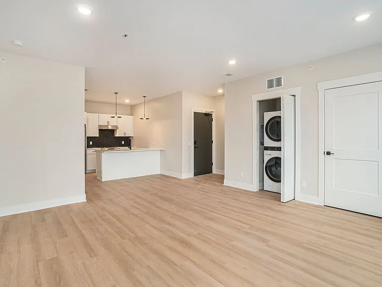 Prospect Flats — Photo 98