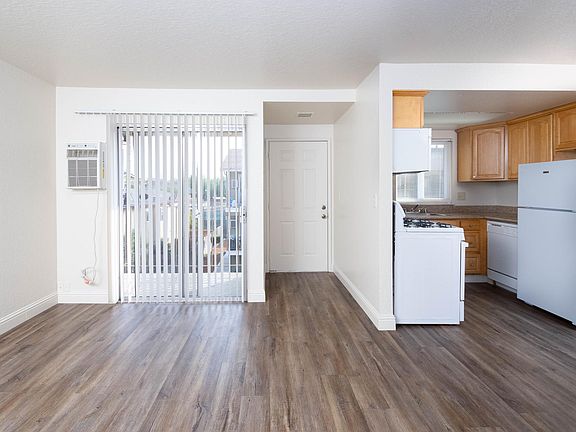 3rd image of 450 Junction Ave #281C