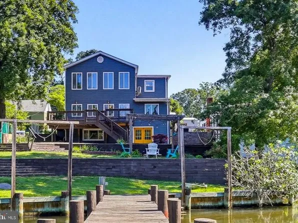 601 Riverside Dr, Pasadena, MD 21122