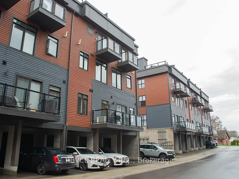 2 Willow St #11 — Photo 2