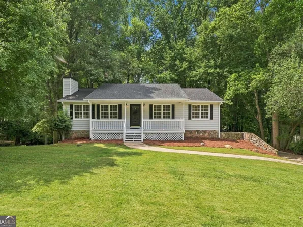 1208 Acorn Ln, Woodstock, GA 30189