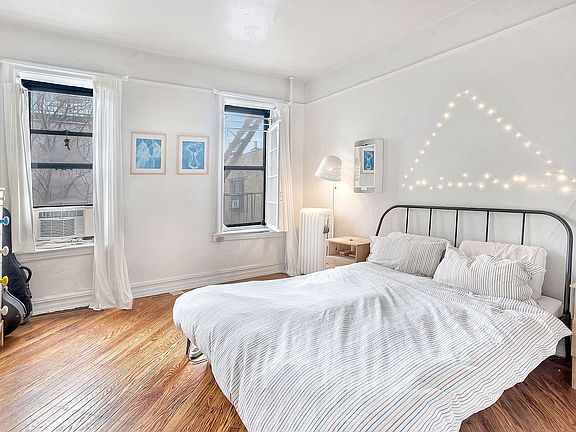 4th image of 417 Saint Johns Pl APT 4E