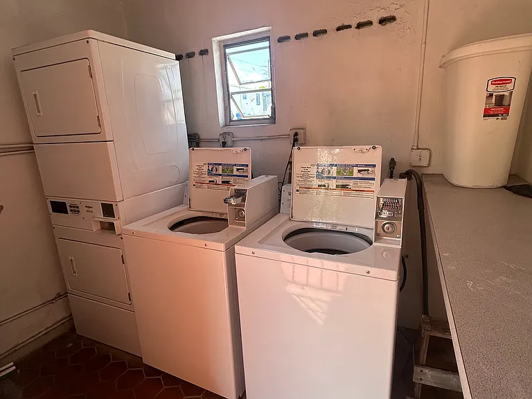 950 W 3rd Ave #14 — Photo 8