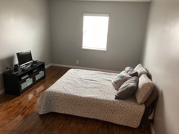 4th image of 6862 Colonial Dr APT A