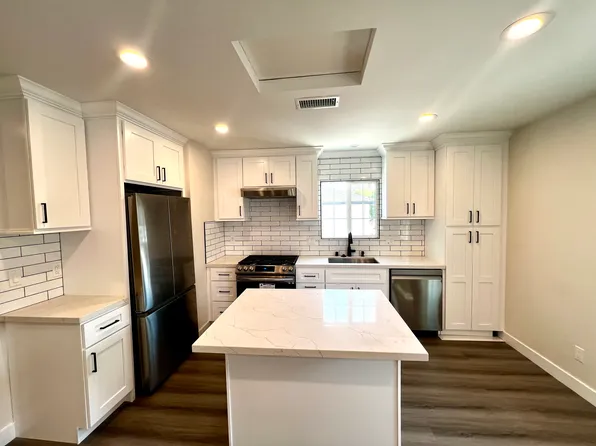 502 E 6th St, Azusa, CA 91702