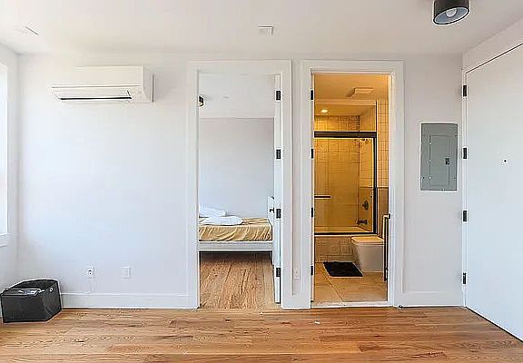 5th image of 310 Saint Nicholas Ave #3A