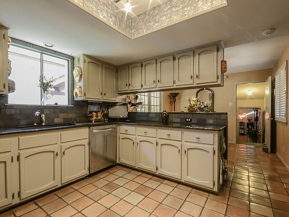 5th image of 2143 Green Creek St