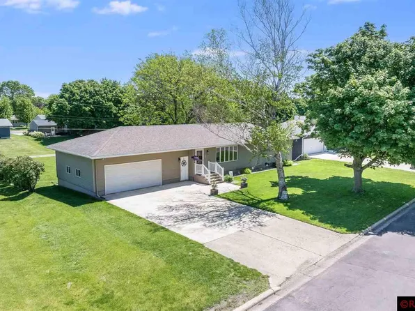 306 N Manyaska St, Sherburn, MN 56171
