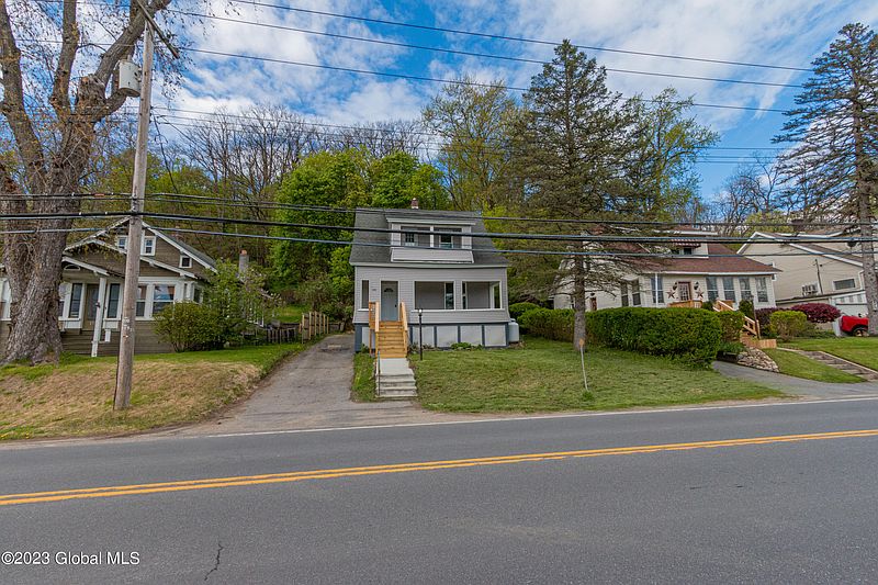 5th image of 190 Chapman Drive