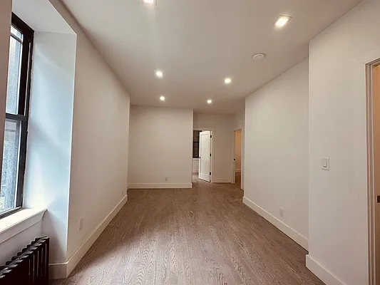 Rented by Sassouni Management | media 12