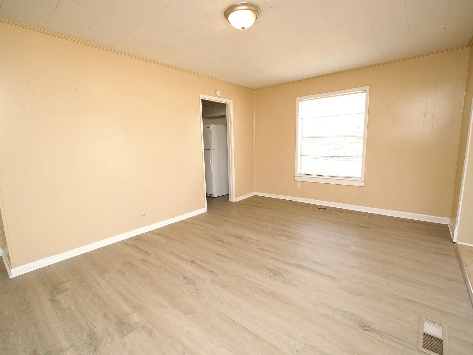 4609 Grasselli Boulevard SW Birmingham, AL 35221 - 1 — Photo 3