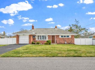 1097 Carll Drive, Bay Shore, NY 11706