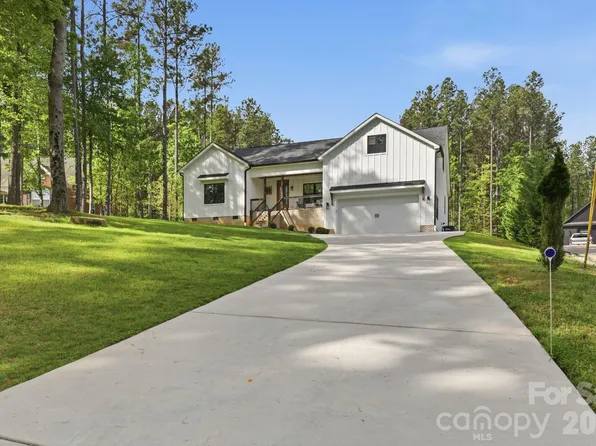 420 Stillwater Rd, Troutman, NC 28166