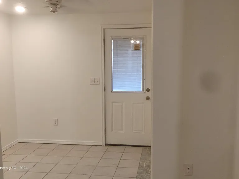 8417 Reindeer Ave — Photo 5