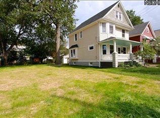 1301 Cranford Ave, Lakewood, OH