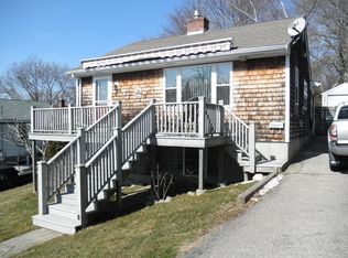 114 Canonicus St, Tiverton, RI 02878