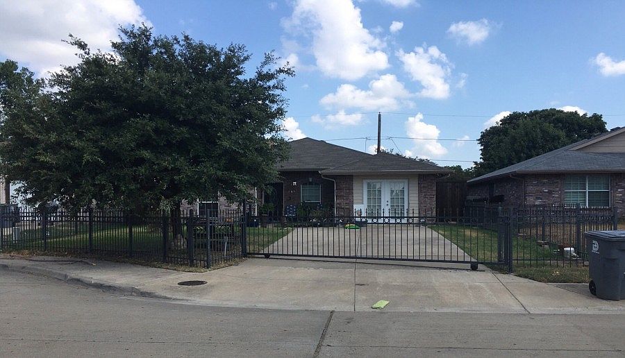 1st image of 514 Delphinium Dr