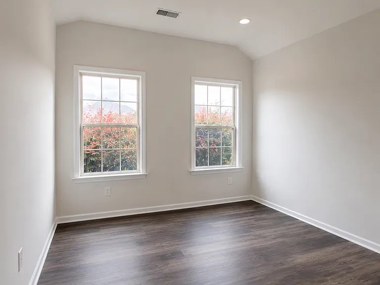 705 Evanwood Dr — Photo 17