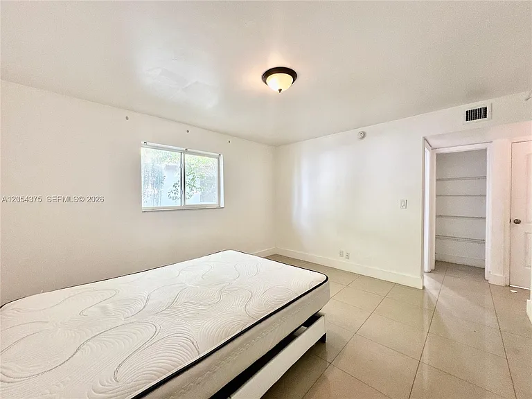 1548 SW 5th Pl #1 — Photo 39