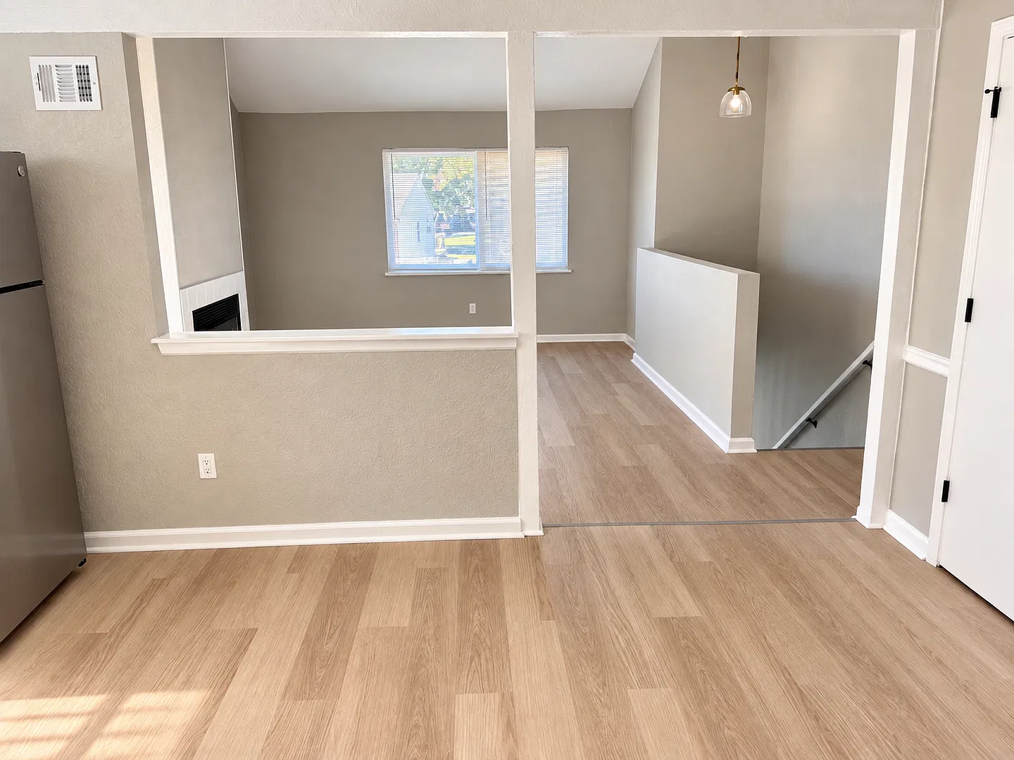 New Look, Fresh Feel, Perfect Place to Call Home! — Photo 3