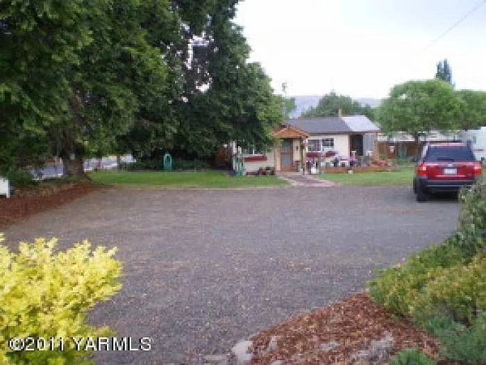 1312 Canal Ave photo 1