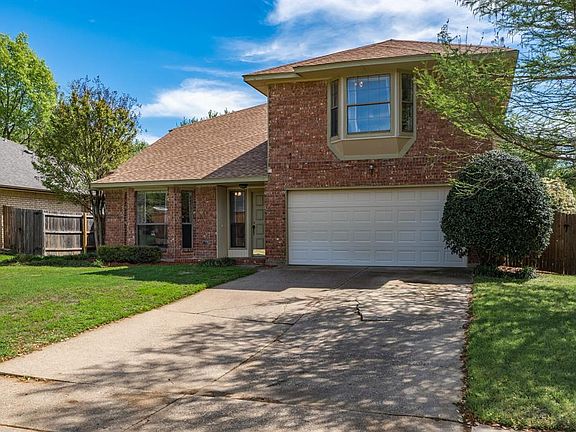 3rd image of 2204 Bershire Dr