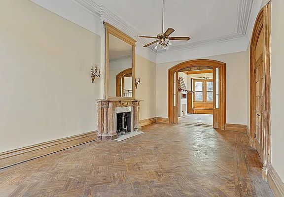 3rd image of 416A Grand Ave