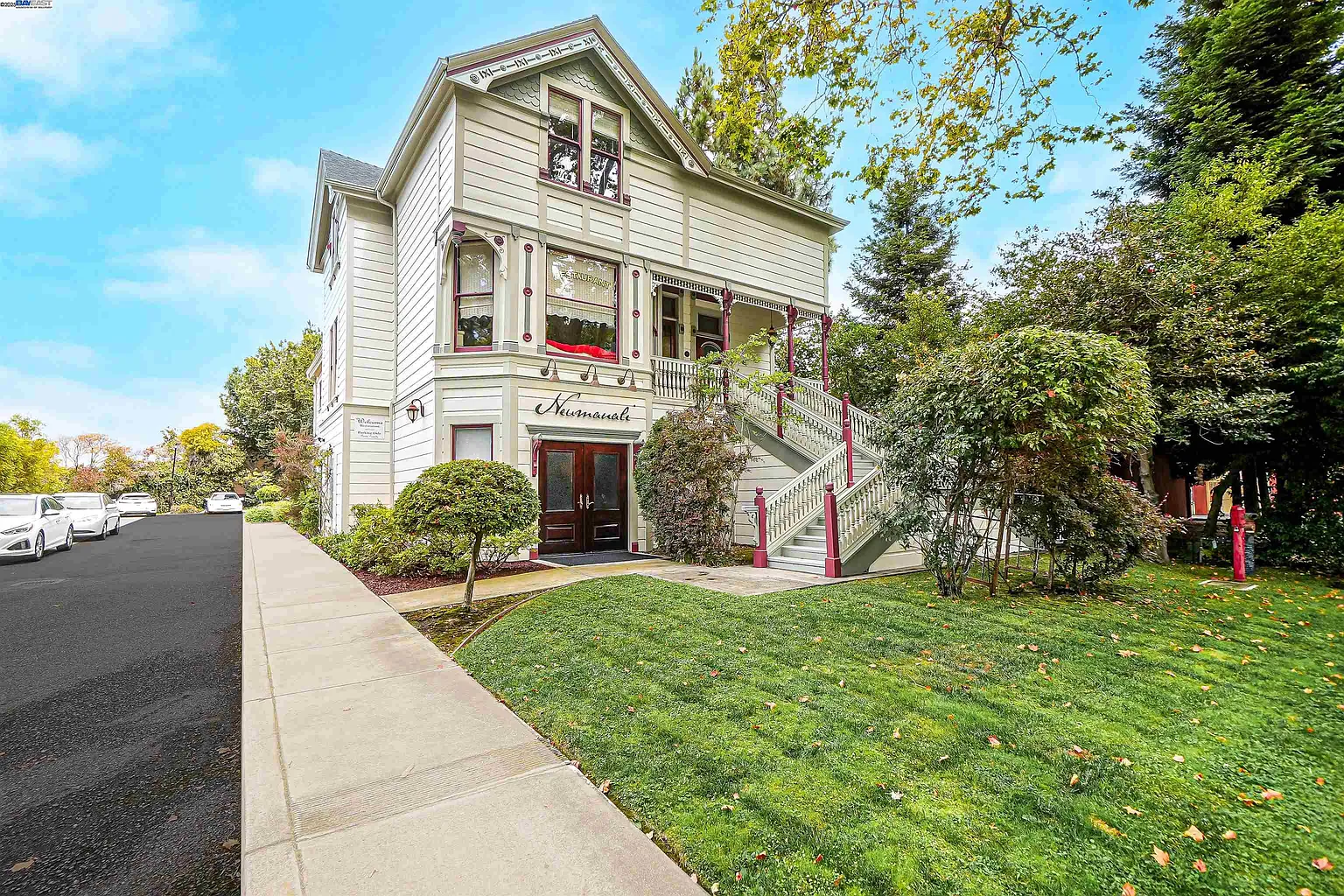 742 B St photo 1