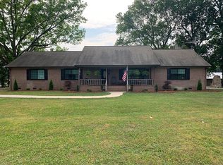 504 Cook Florist Rd, Reidsville, NC 27320