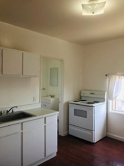 1st image of 4907 Romaine St #5