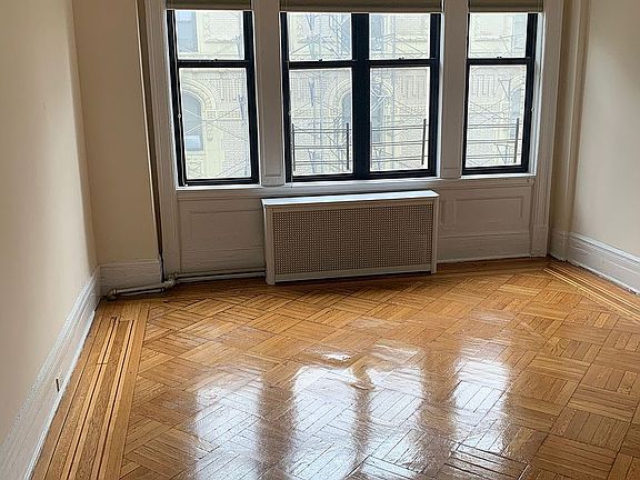 4th image of 2586 Broadway #4D