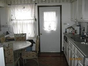 5th image of 16519 S Parliament Ave