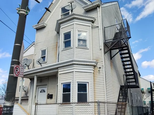 819 Main St, Paterson City, NJ 07503