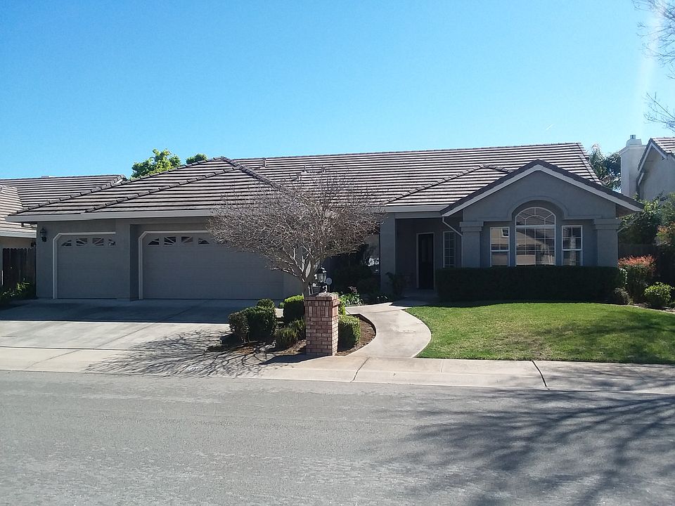1st image of 2068 Pheasant Dr